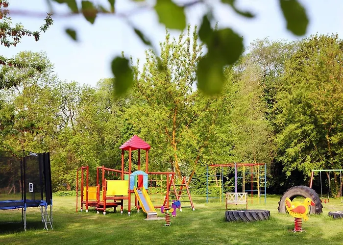 別荘 Ferienhaeuser Am Kummerower See, Verchen