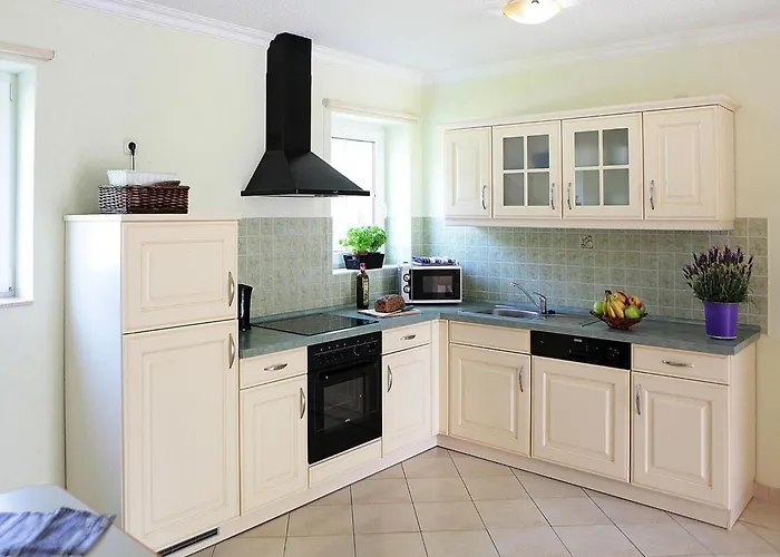 Ferienhaeuser Am Kummerower See, 別荘